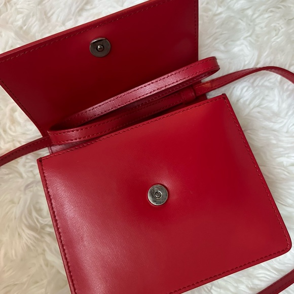 Off-White waist bag. - Picture 7 of 13